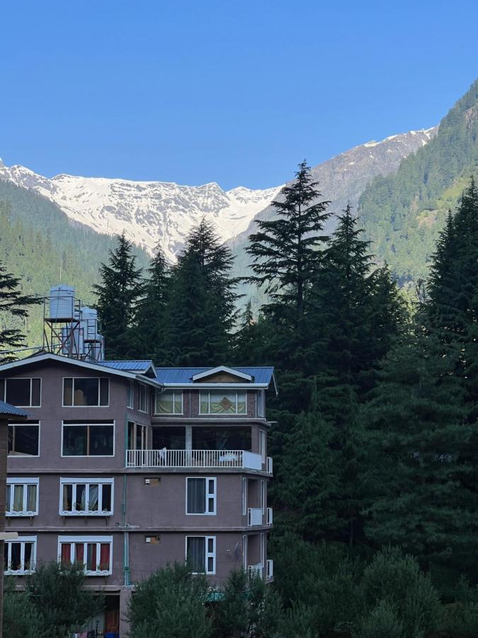 Hotel Mountain Majesty! Top-Rated Luxury Stay Amid Snowcapped Mountains With Balcony And Riverside Calm Manali  Bagian luar foto