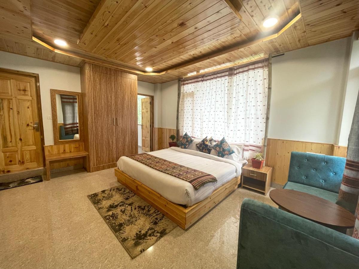 Hotel Mountain Majesty! Top-Rated Luxury Stay Amid Snowcapped Mountains With Balcony And Riverside Calm Manali  Bagian luar foto