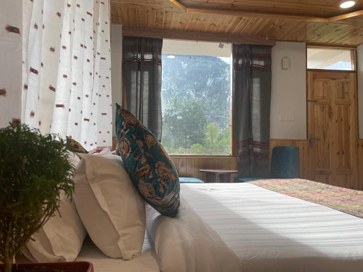 Hotel Mountain Majesty! Top-Rated Luxury Stay Amid Snowcapped Mountains With Balcony And Riverside Calm Manali  Bagian luar foto